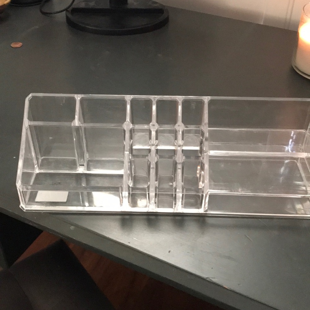 Makeup storage